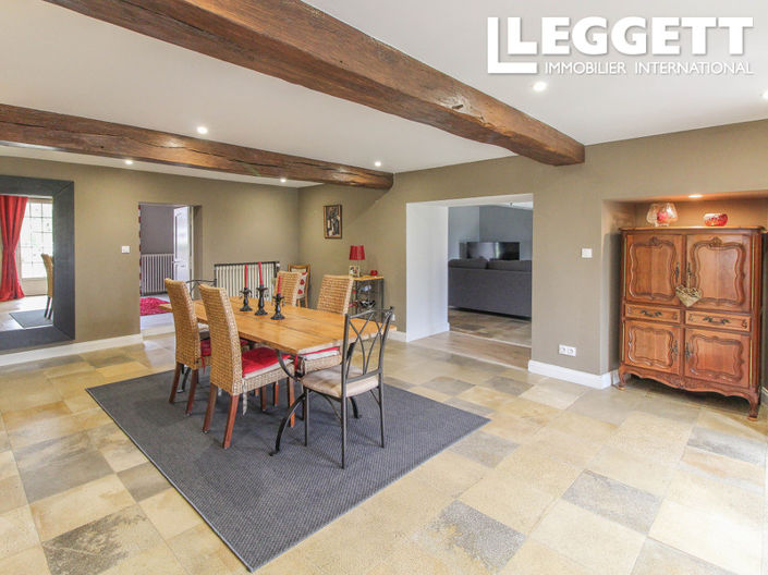 Image No.3-5 Bed House for sale