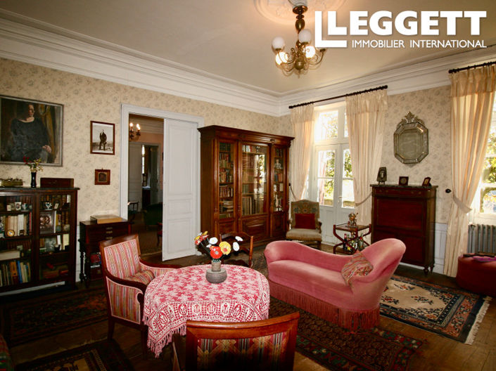 Image No.5-11 Bed House for sale