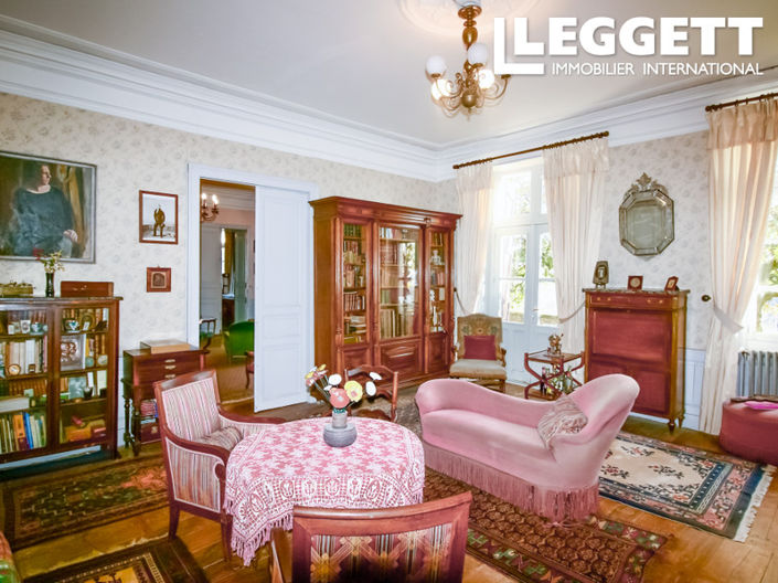 Image No.7-11 Bed House for sale