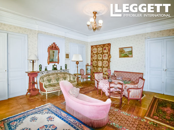 Image No.8-11 Bed House for sale