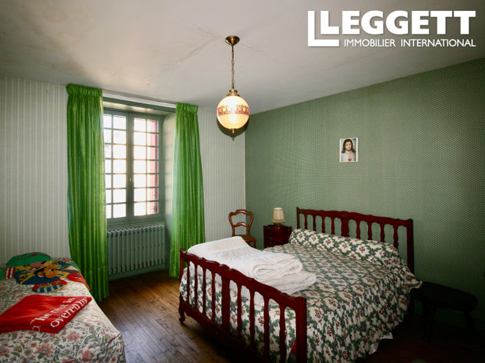 Image No.7-3 Bed House for sale