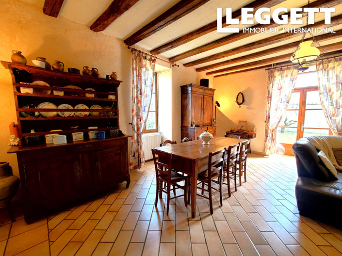 Image No.2-3 Bed House for sale