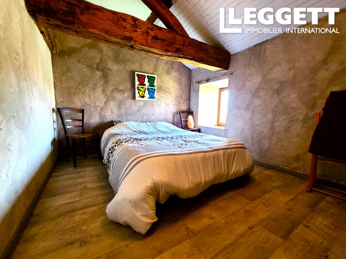 Image No.6-3 Bed House for sale