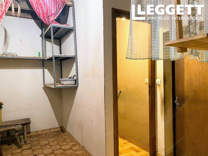 Image No.8-1 Bed House for sale