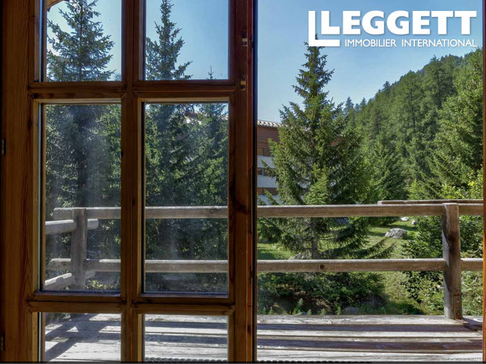 Image No.10-5 Bed House for sale