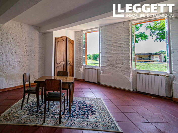 Image No.5-5 Bed House for sale