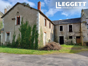 1 - Villeloin-Coulangé, House