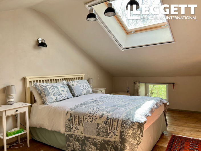 Image No.10-4 Bed House for sale