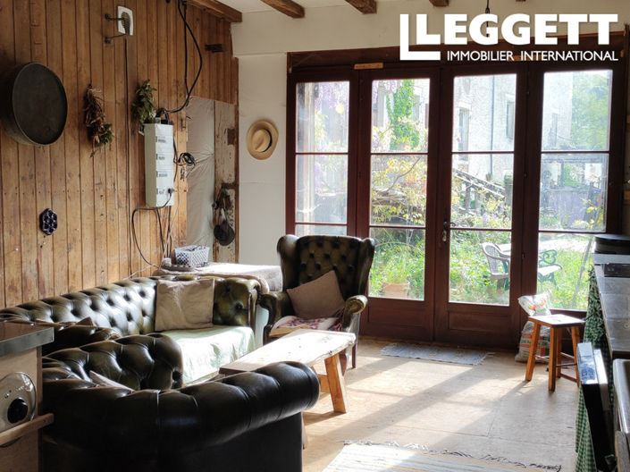 Image No.9-2 Bed Chateaux for sale