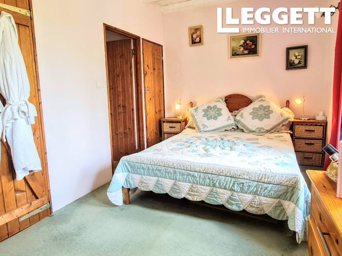 Image No.7-4 Bed House for sale