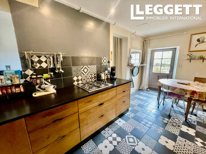 Image No.6-4 Bed House for sale