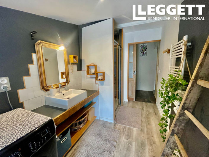 Image No.9-4 Bed House for sale