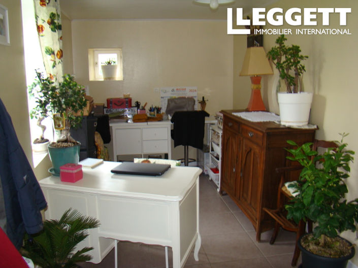 Image No.3-3 Bed House for sale