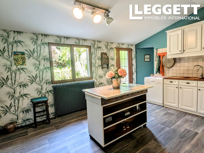 Image No.6-4 Bed House for sale