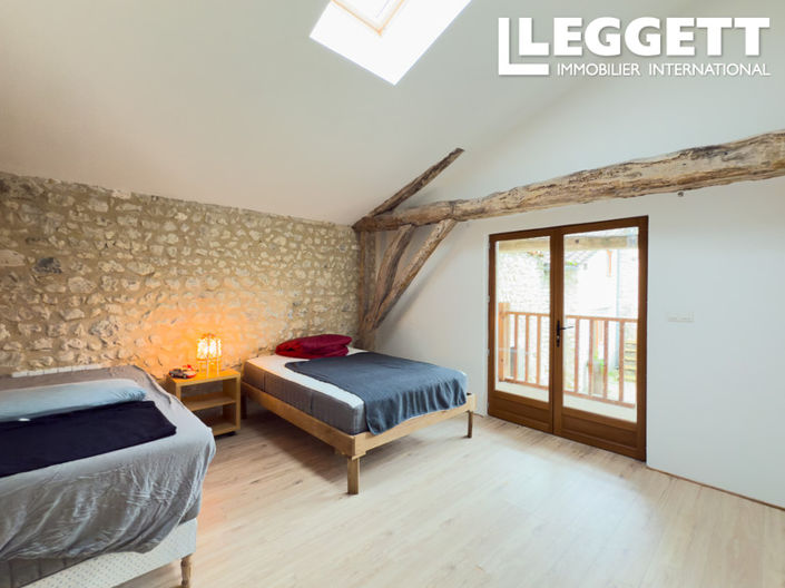 Image No.10-4 Bed House for sale