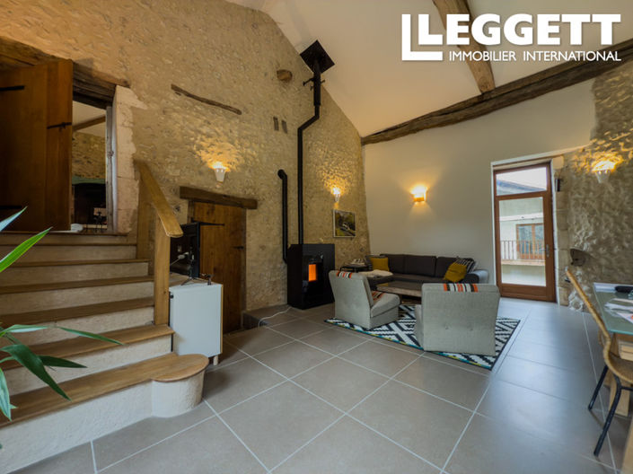 Image No.2-4 Bed House for sale