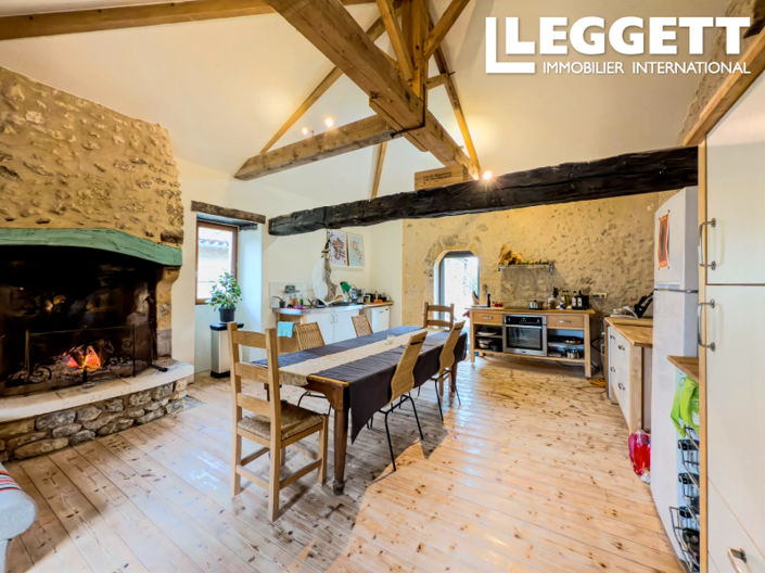 Image No.2-4 Bed House for sale