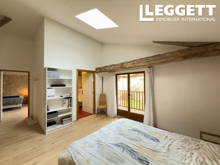 Image No.8-4 Bed House for sale