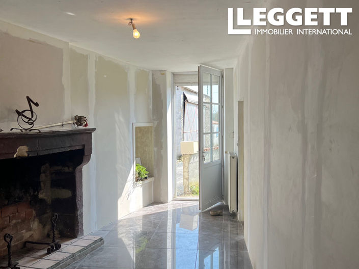 Image No.8-1 Bed House for sale