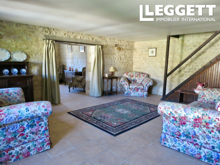 Image No.9-8 Bed House for sale