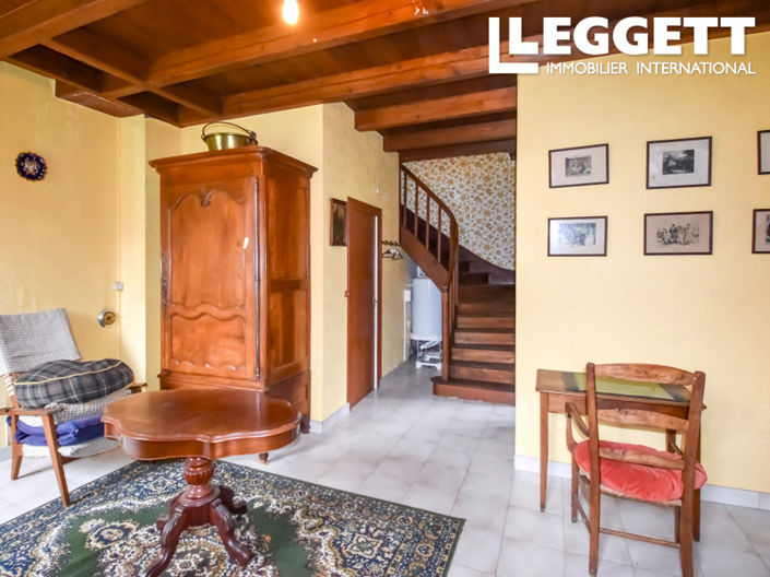 Image No.6-5 Bed House for sale