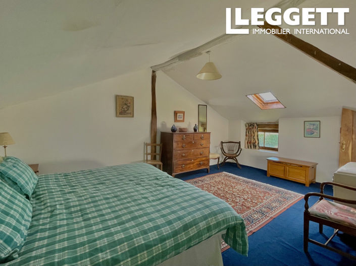 Image No.10-5 Bed House for sale