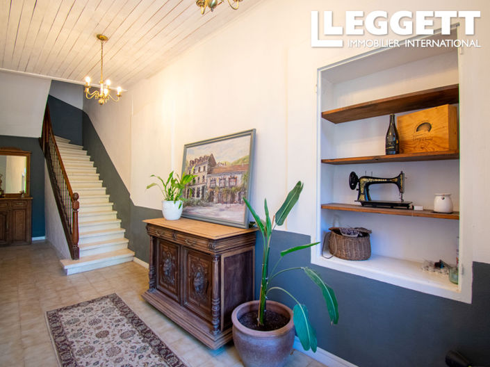 Image No.4-7 Bed House for sale