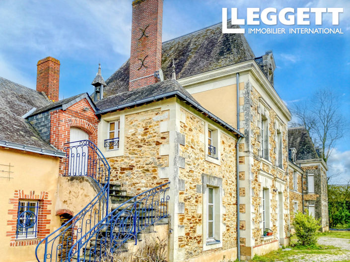 Image No.8-8 Bed House for sale