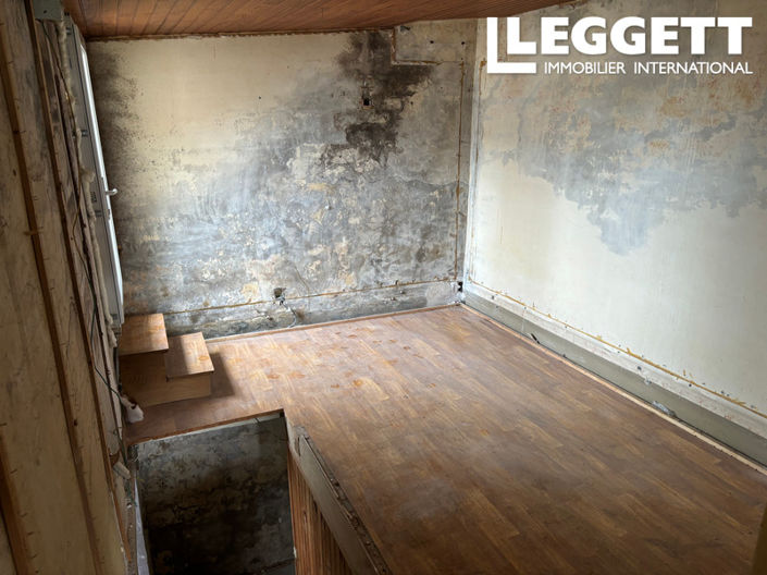 Image No.7-2 Bed House for sale