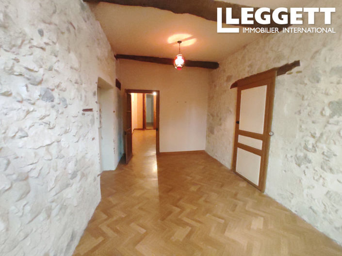 Image No.7-3 Bed Commercial for sale