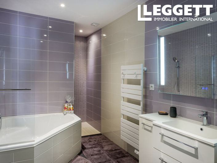 Image No.6-14 Bed House for sale