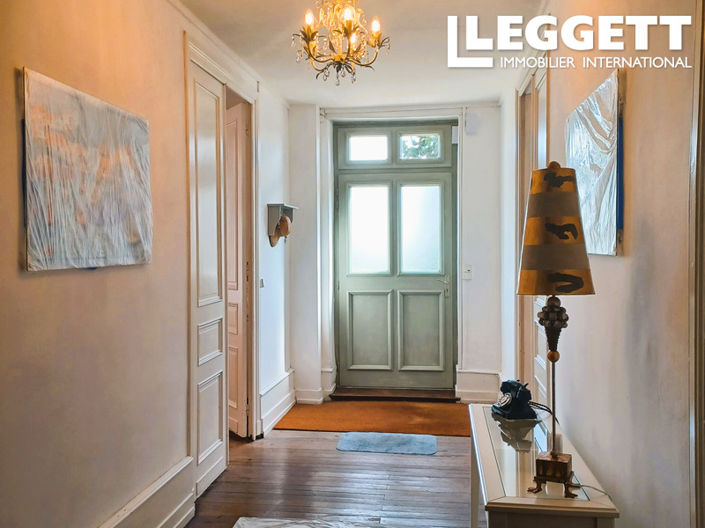 Image No.6-5 Bed House for sale