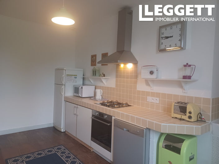 Image No.8-5 Bed House for sale