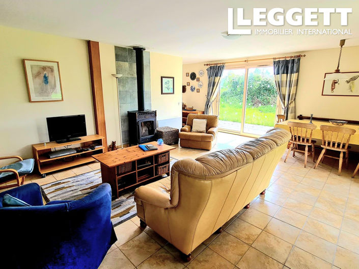 Image No.8-13 Bed House for sale