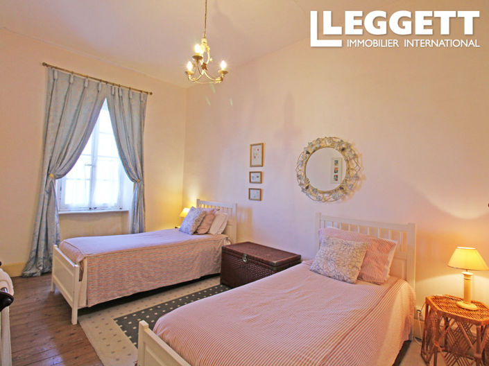 Image No.8-Maison de 9 chambres à vendre à Léran