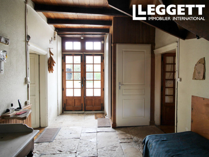 Image No.5-6 Bed House for sale