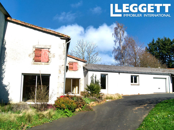 Image No.8-4 Bed House for sale