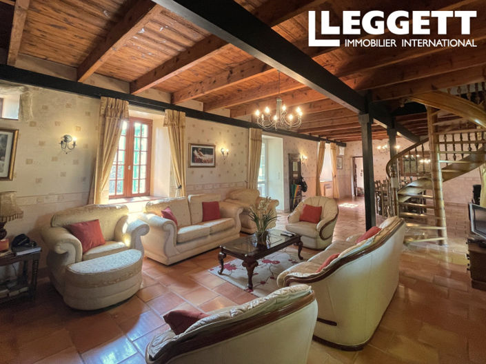 Image No.10-5 Bed House for sale