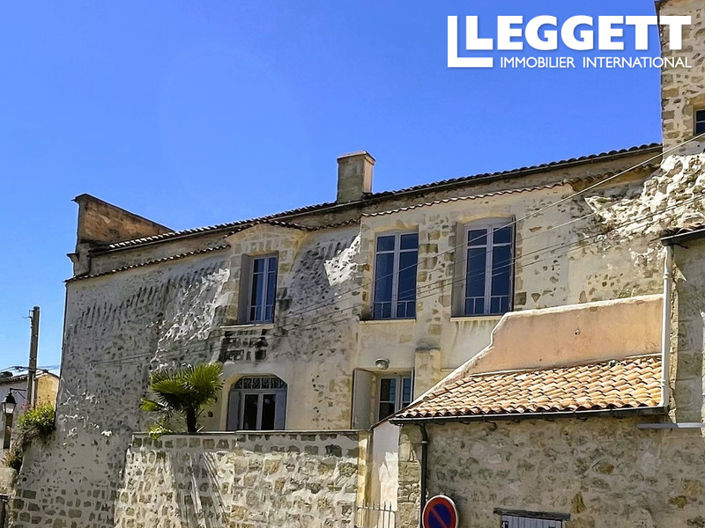 Image No.2-Maison de 4 chambres à vendre à Bourg