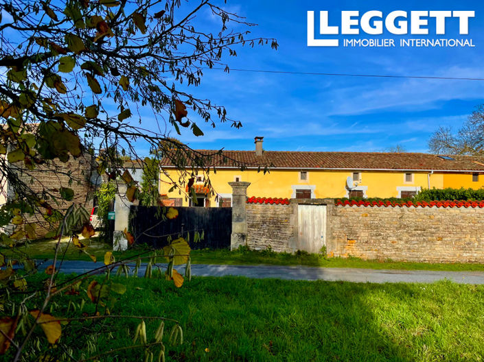 Image No.1-Maison de 4 chambres à vendre à Chef-Boutonne