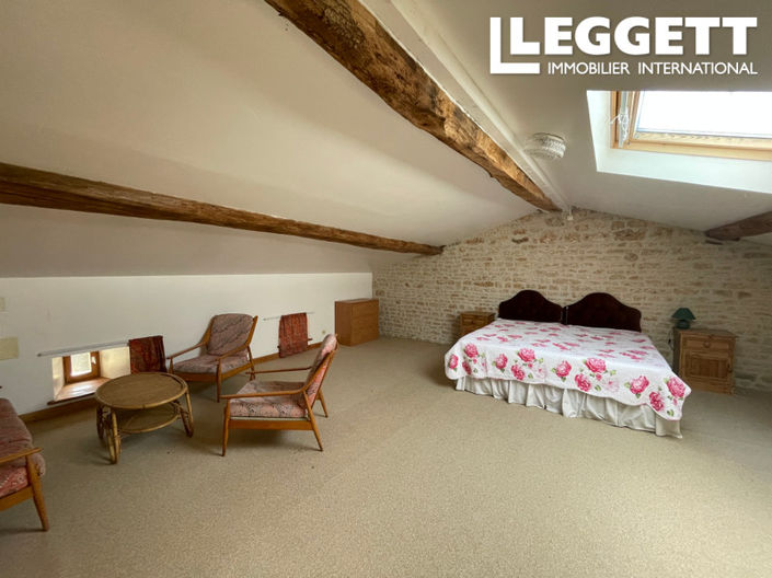 Image No.10-4 Bed House for sale