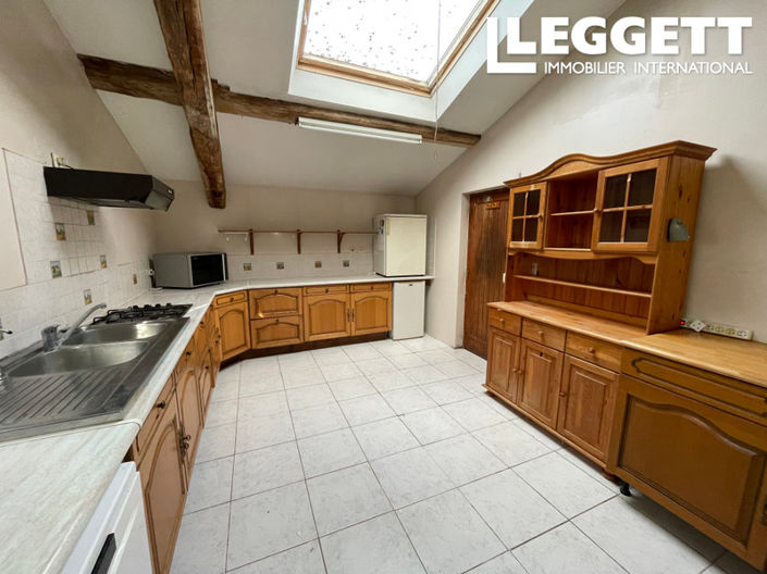 Image No.2-4 Bed House for sale