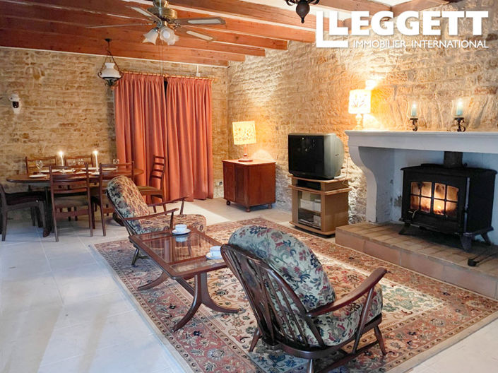 Image No.2-4 Bed House for sale