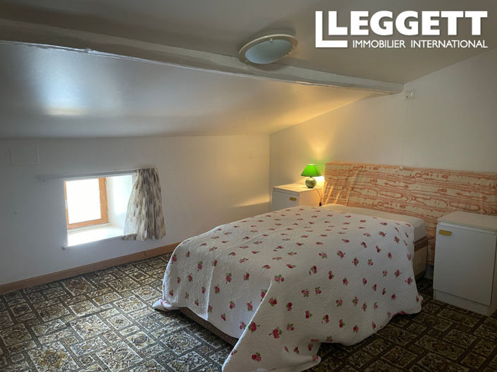 Image No.7-4 Bed House for sale