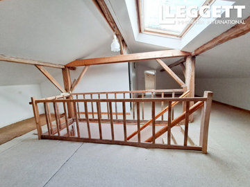 ahr0chm6ly9jzg4uagvzdglhlmltbw8vaw1hz2uvvevom