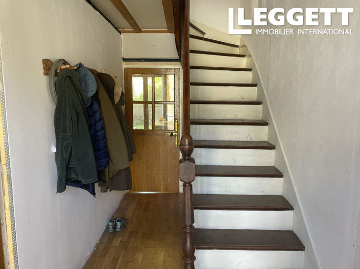 Image No.5-2 Bed House for sale