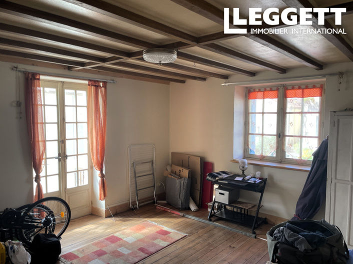 Image No.6-2 Bed House for sale