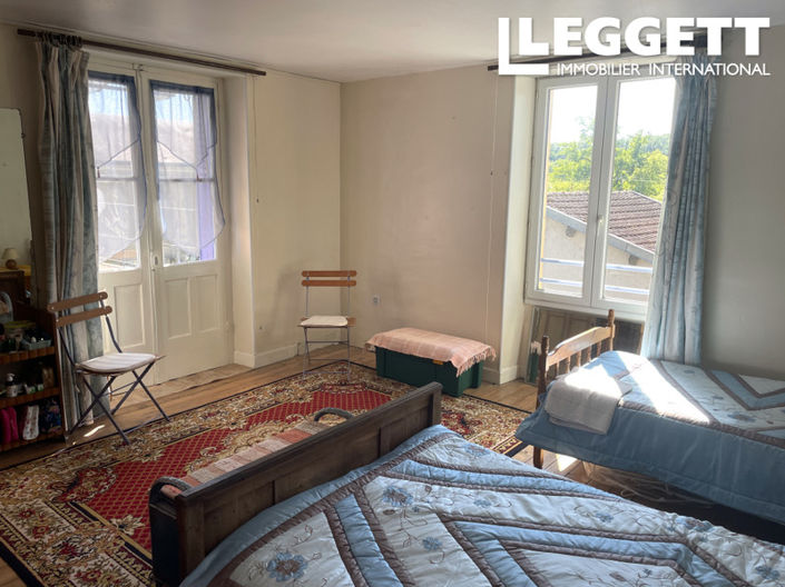 Image No.9-2 Bed House for sale