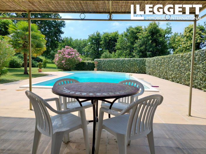 Image No.9-7 Bed House for sale