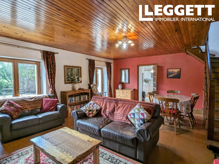 Image No.5-6 Bed House for sale